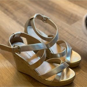 Banana republic wedges